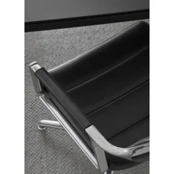 453 Snurrstol Med Hjul Aluminium/Svart Läder
