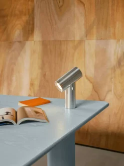 Beam Bordslampa Portabel, Aluminium