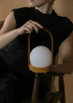 Carrie Bordslampa Portabel, Golden Brown