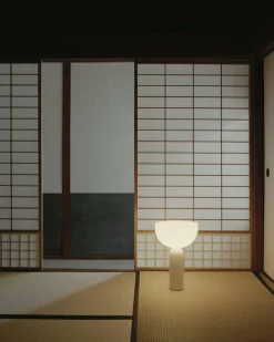 Kizu Bordslampa Large, Vit Marmor