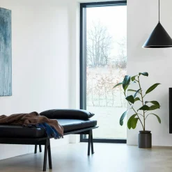 Level Dagbädd, Svart Läder / Svart Ek