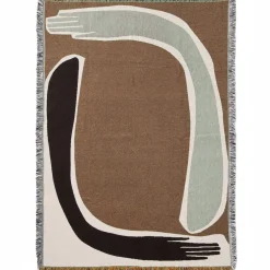 Pose Tapestry Filt / Väggdekoration 120x170 cm, Coffee