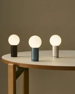 Turn On Bordslampa, Aluminium
