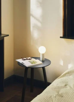 Turn On Bordslampa, Aluminium