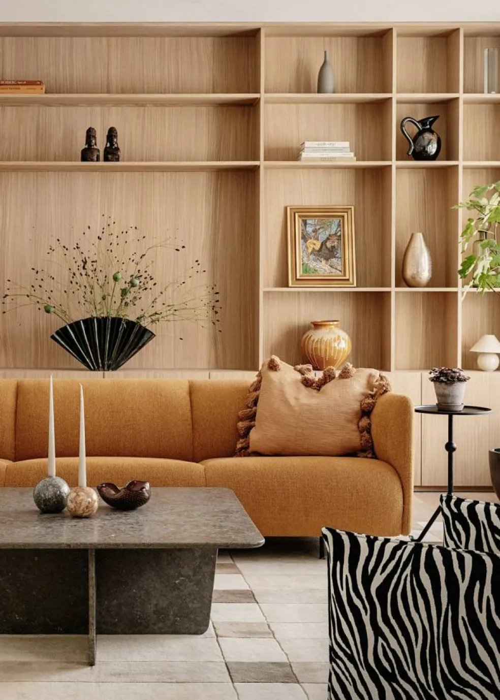 Urban 2,5-Sitssoffa Bouclétyg, Amber Weave